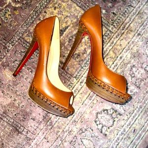 Louboutin Lady Peep